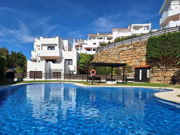 Apartment | Resale in Casares - Development photo 1