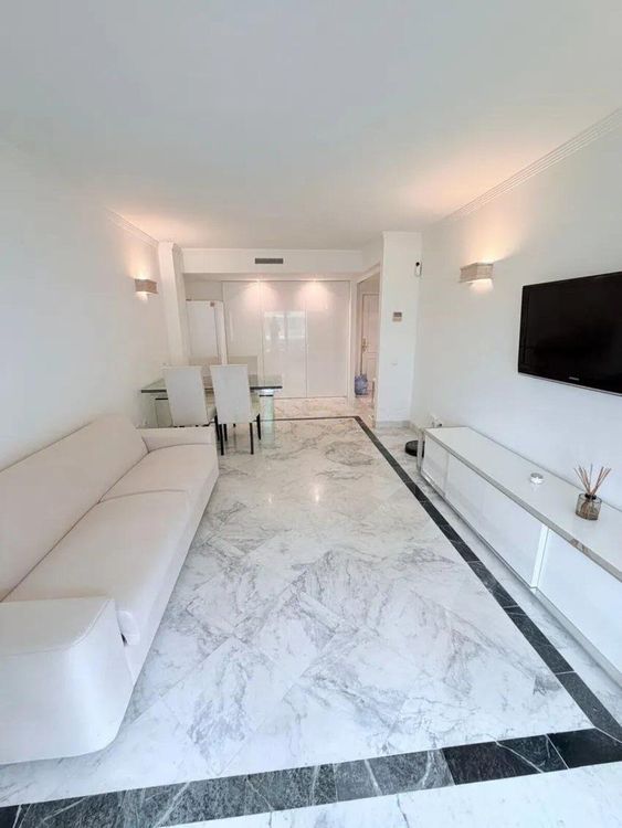 Apartment | Resale in Puerto Banús in Puerto Banús, Nueva Andalucía, Costa del Sol - Photo 5