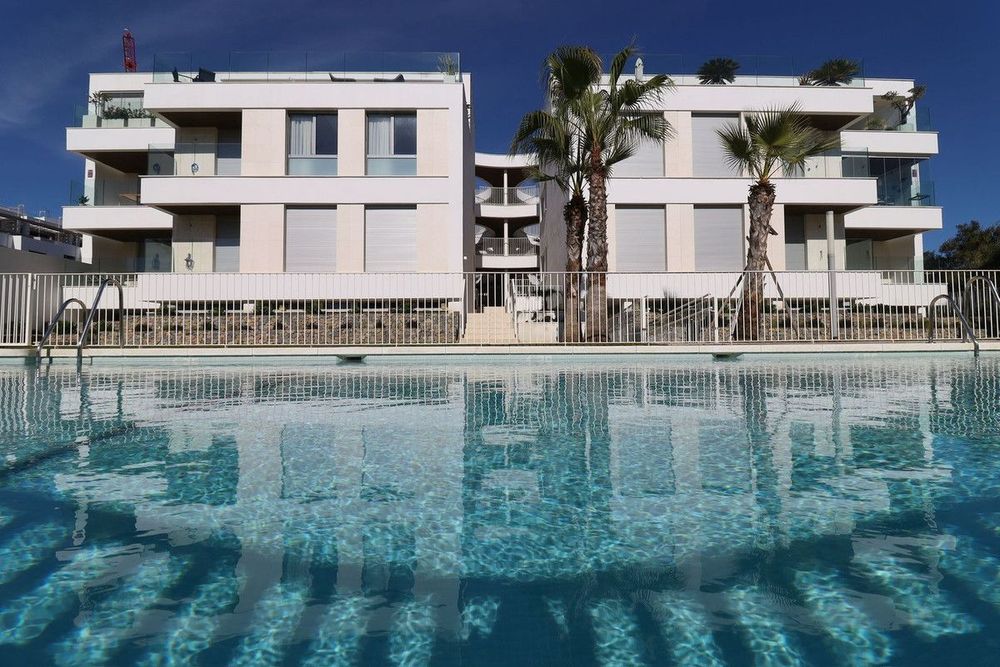 Apartment | Resale in Elviria in Elviria, Costa del Sol - Main property photo