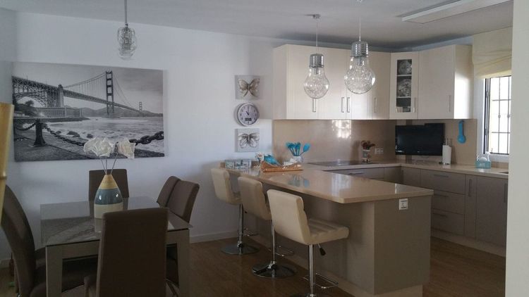 House | Resale in San Pedro de Alcántara in San Pedro de Alcántara Others, Costa del Sol - Photo 3