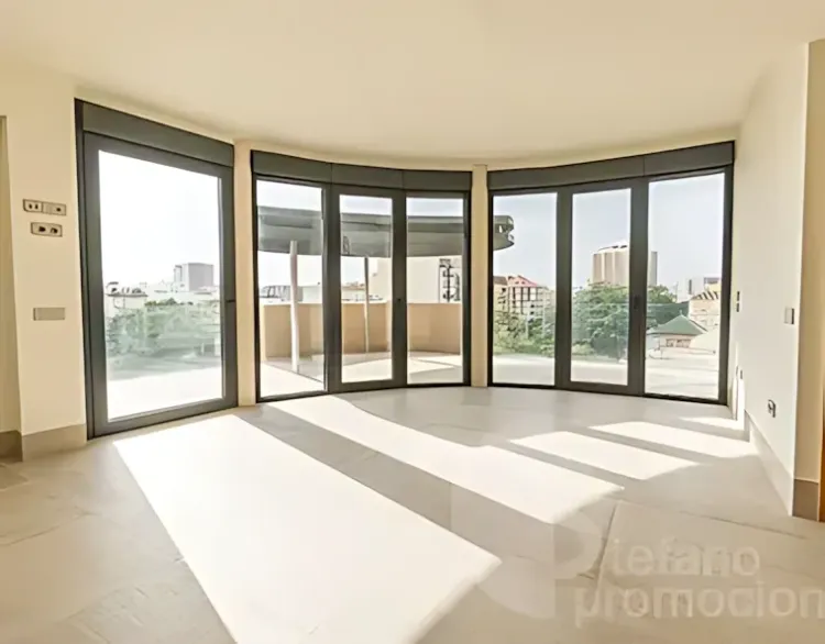 Alameda Principal in Málaga Centro, Costa del Sol - Photo 5