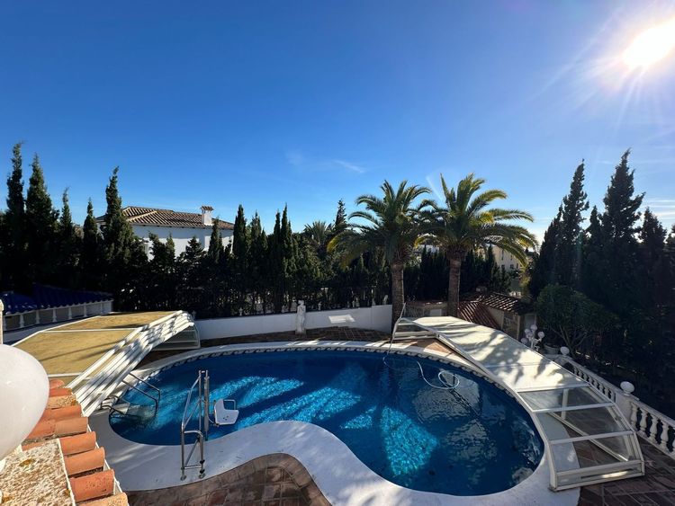 House | Resale in Marbesa in Marbesa, Costa del Sol - Photo 2