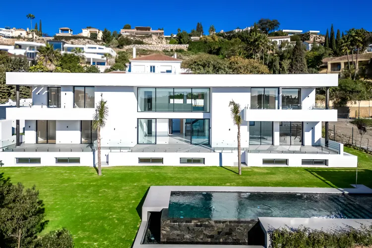 Paradise - Development photo 1