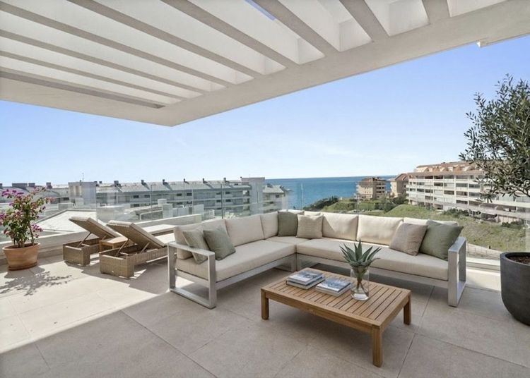 Penthouse | Resale in Higueron in Higueron, Costa del Sol - Photo 2