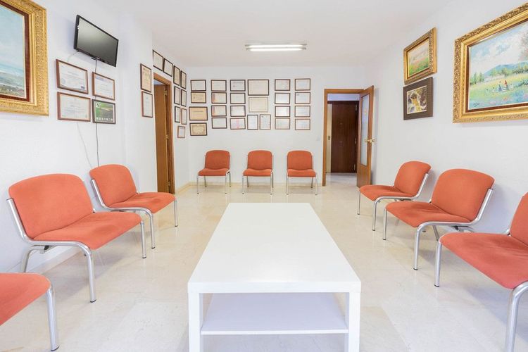 Apartment | Resale in Fuengirola in Fuengirola Others, Costa del Sol - Photo 3