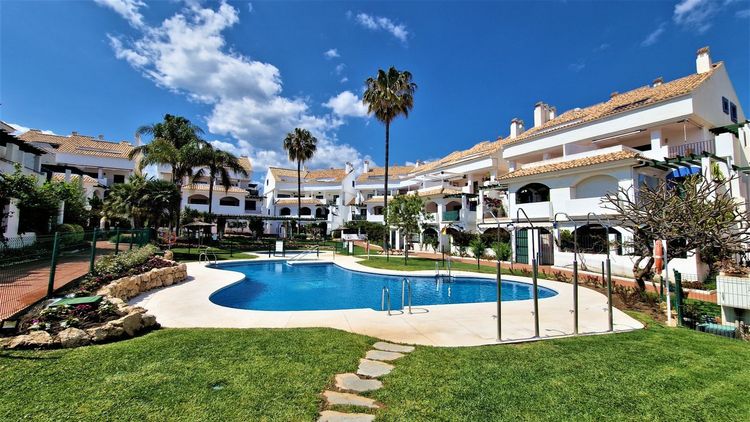 Apartment | Resale in San Pedro de Alcántara - Development photo 1