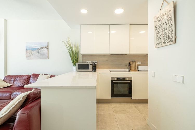 Apartment | Resale in Estepona in Estepona, Costa del Sol - Photo 4