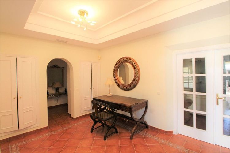 House | Resale in San Roque Club in San Roque Club, Costa del Sol - Photo 5