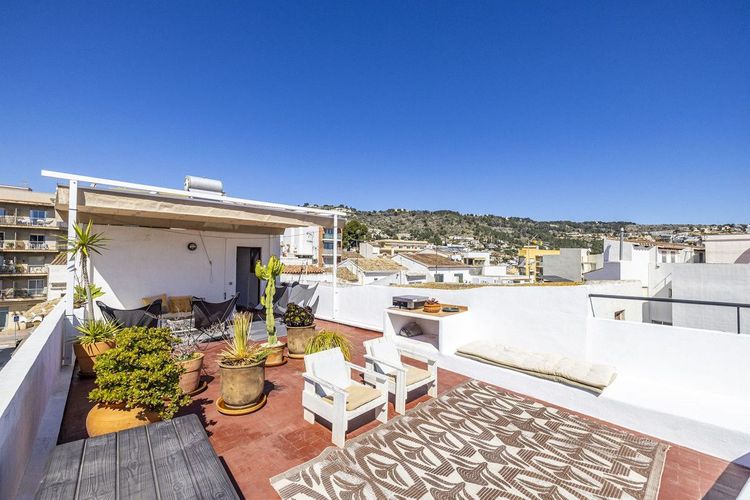 House | Resale in Javea in Javea, Costa Blanca - Photo 3