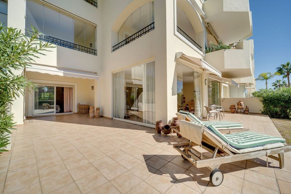 Apartment in Elviria in Elviria, Marbella East, Costa del Sol - Main property photo
