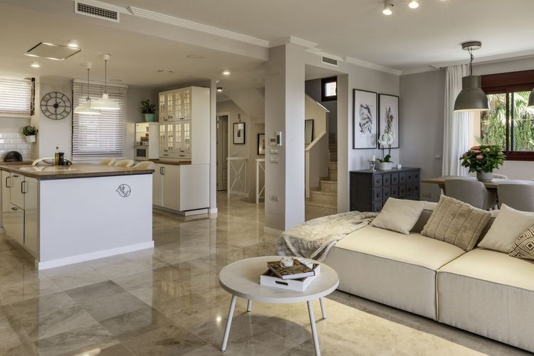 House | Resale in Benahavís in Benahavís, Costa del Sol - Photo 3