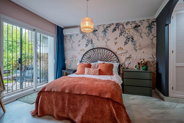 Apartment | Resale in Elviria in Elviria, Costa del Sol - Photo 4