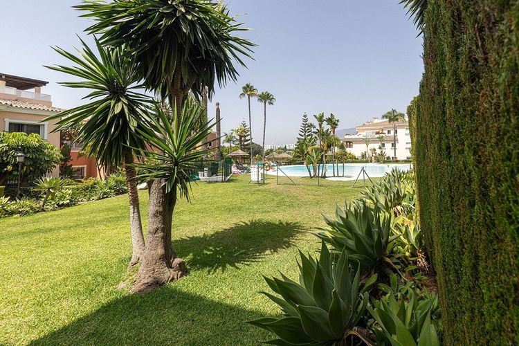 Apartment | Resale in Estepona in Estepona, Costa del Sol - Photo 3