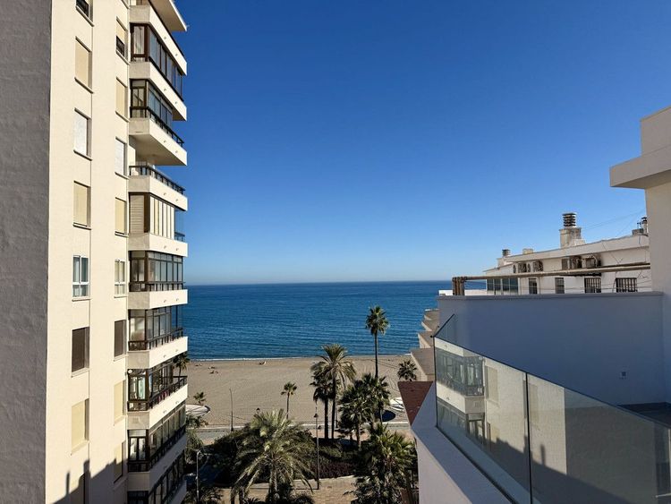 Penthouse | Resale in Estepona in Estepona, Costa del Sol - Photo 4