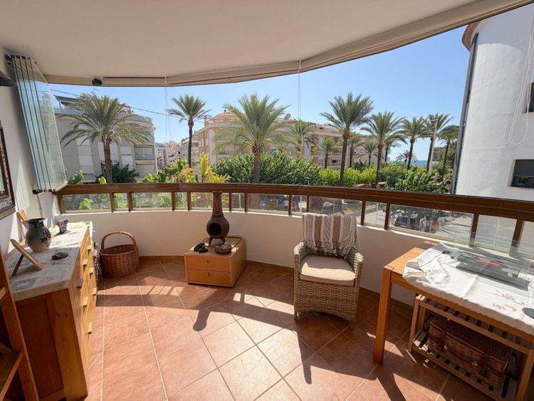 Apartment | Resale in Moraira in Moraira, Costa Blanca - Photo 2