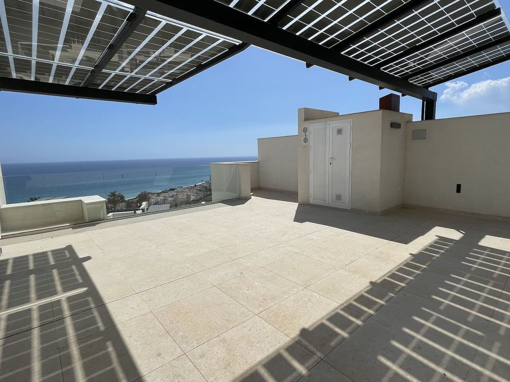 House | Resale in Torrox Costa in Torrox Costa, Costa del Sol - Main property photo