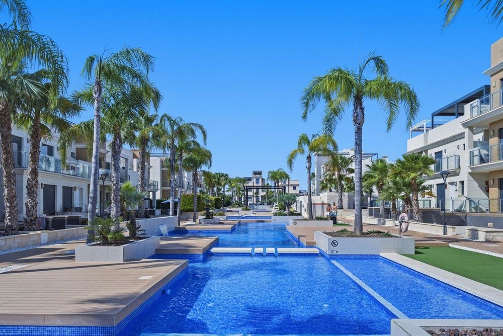 Apartment | Resale in La Zenia in La Zenia, Costa Blanca - Main property photo