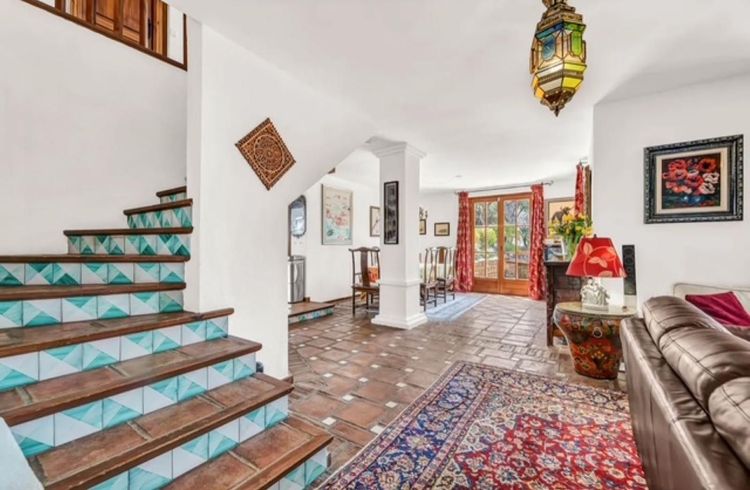 House | Resale in Elviria in Elviria, Costa del Sol - Photo 5