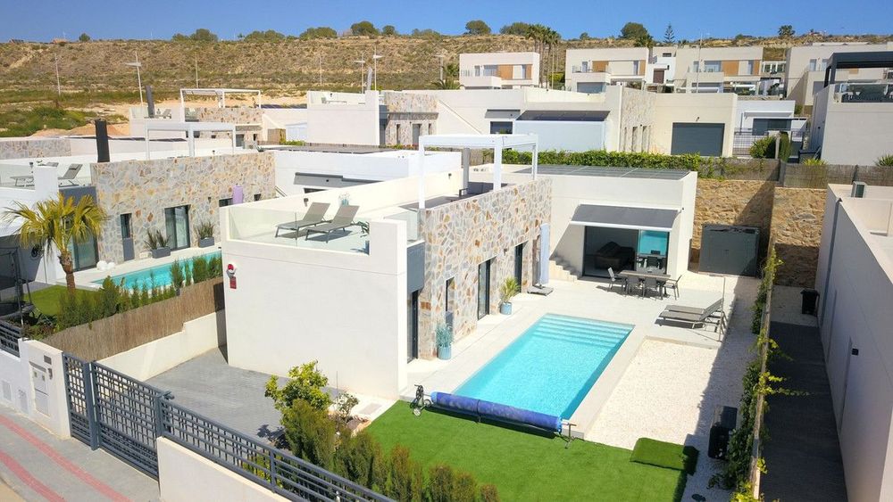 House | Resale in Algorfa in Algorfa, Costa Blanca - Main property photo