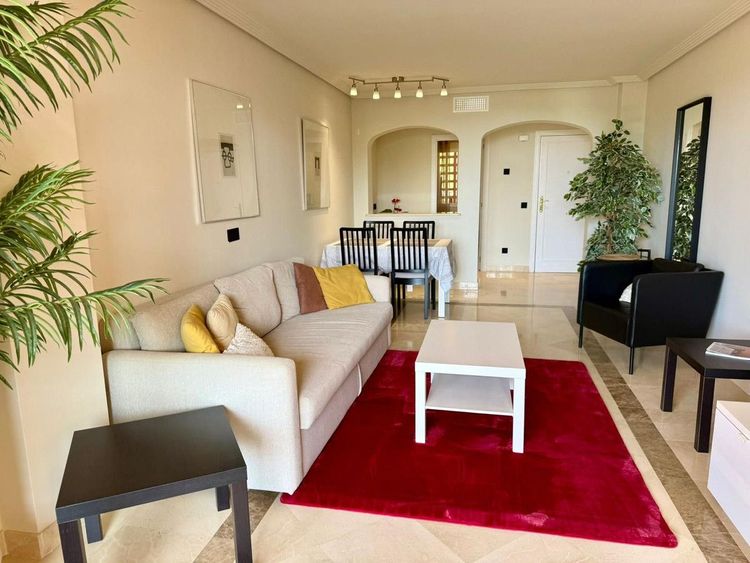 Apartment | Resale in Los Arqueros in Los Arqueros, Costa del Sol - Photo 3