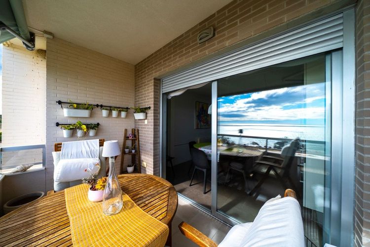 Apartment | Resale in Villajoyosa in Villajoyosa, Costa Blanca - Photo 2