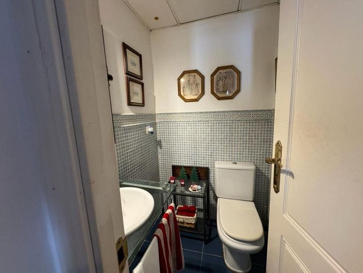 House | Resale in Aloha in Aloha, Costa del Sol - Photo 5