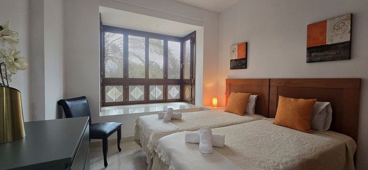 Penthouse | Resale in New Golden Mile in New Golden Mile, Costa del Sol - Photo 3