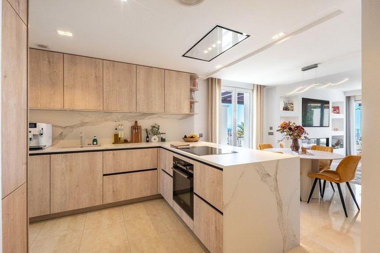 Penthouse | Resale in Marbella in Marbella Others, Costa del Sol - Photo 5