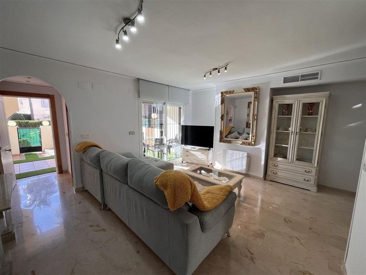 House | Resale in Costabella in Costabella, Costa del Sol - Photo 3