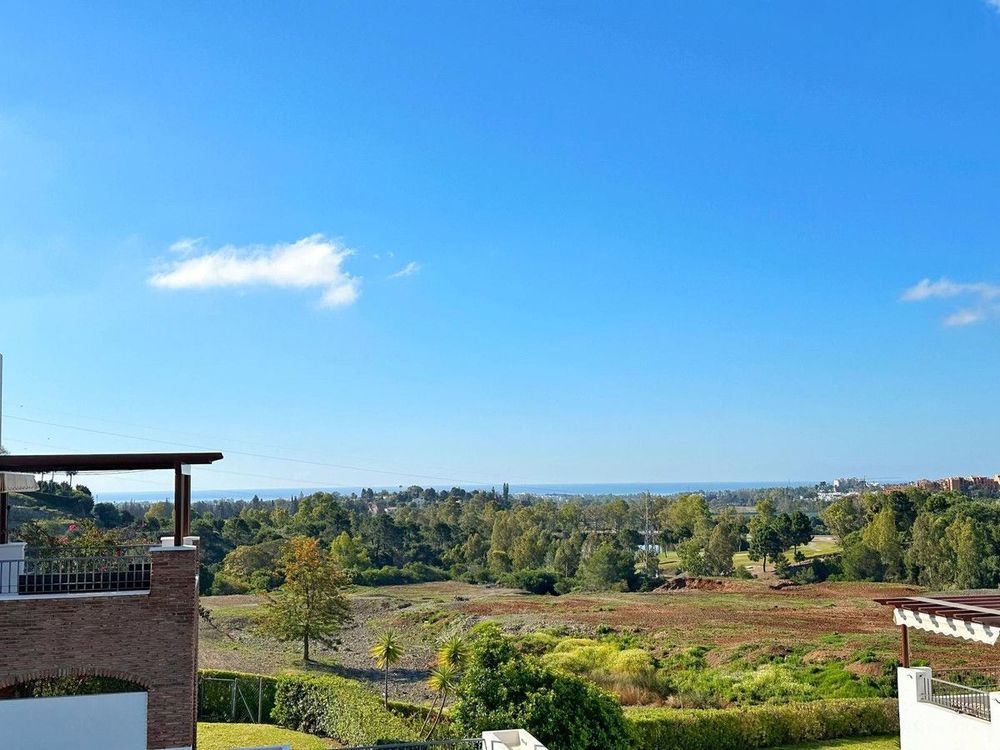 Penthouse | Resale in Los Arqueros in Los Arqueros, Costa del Sol - Main property photo