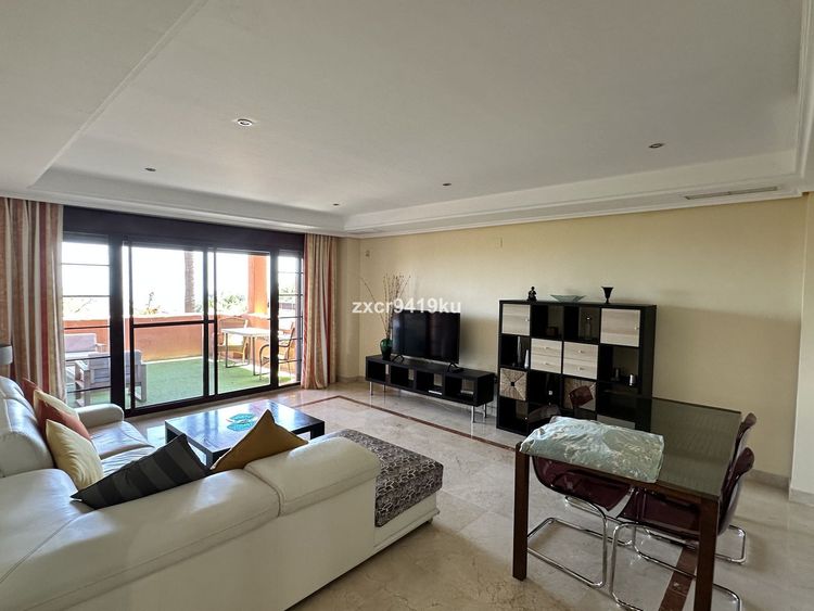Apartment | Resale in La Mairena in La Mairena, Costa del Sol - Photo 5