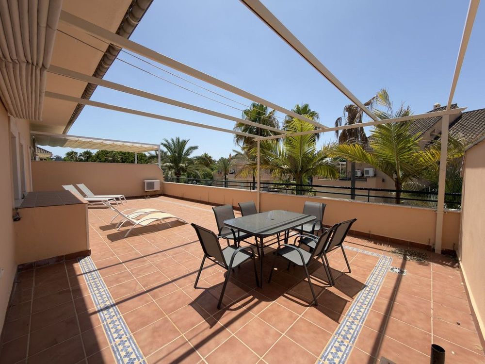 Penthouse | Resale in Elviria in Elviria, Costa del Sol - Main property photo