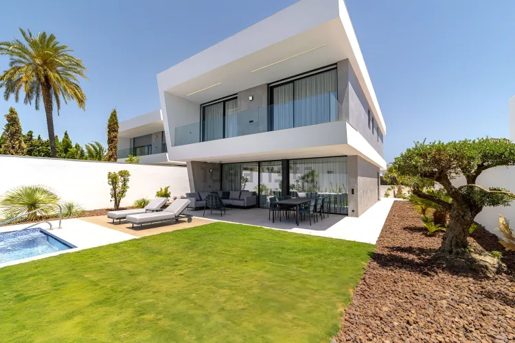 Los Porqueroles in San Pedro de Alcántara, Costa del Sol - Photo 2