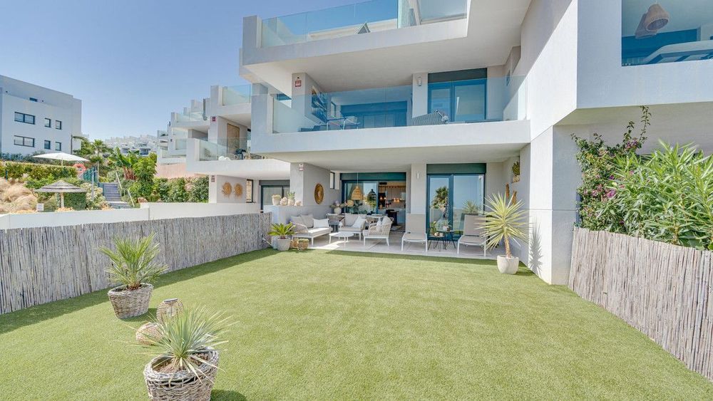 Apartment | Resale in Manilva in Manilva Others, Costa del Sol - Main property photo