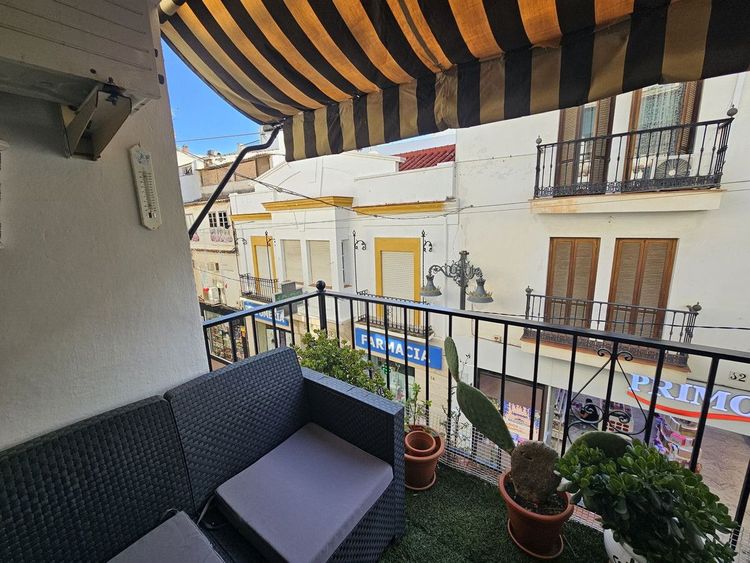 Apartment | Resale in Torremolinos Centro in Torremolinos Centro, Costa del Sol - Photo 2