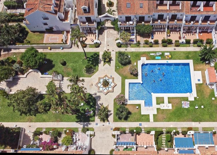House | Resale in Fuengirola in Fuengirola Others, Costa del Sol - Photo 4
