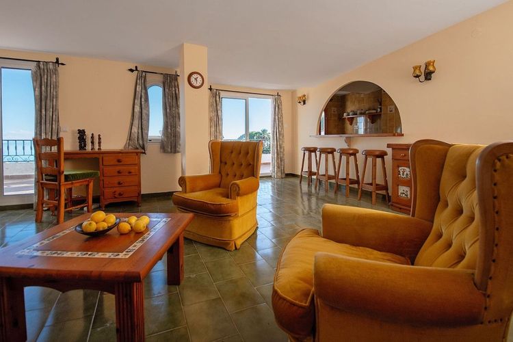 Penthouse | Resale in Maro in Maro, Costa del Sol - Photo 2