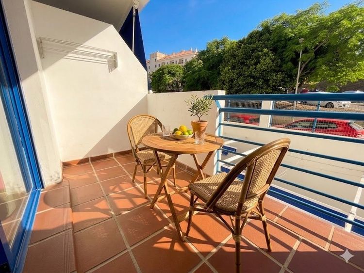Apartment | Resale in Benalmadena in Benalmadena Others, Costa del Sol - Photo 2