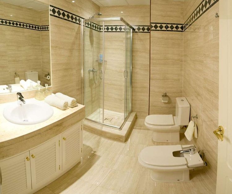 Apartment | Resale in Nueva Andalucía in Nueva Andalucía Others, Costa del Sol - Photo 5