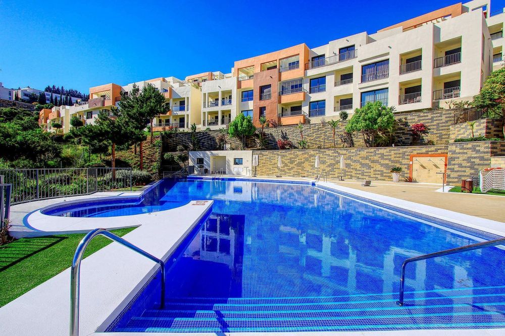 Apartment | Resale in Altos de los Monteros in Altos de los Monteros, Costa del Sol - Main property photo