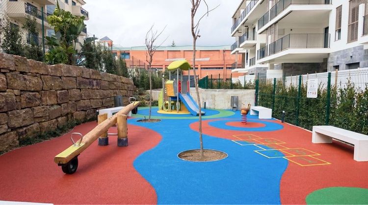 Apartment | Resale in Estepona in Estepona, Costa del Sol - Photo 5