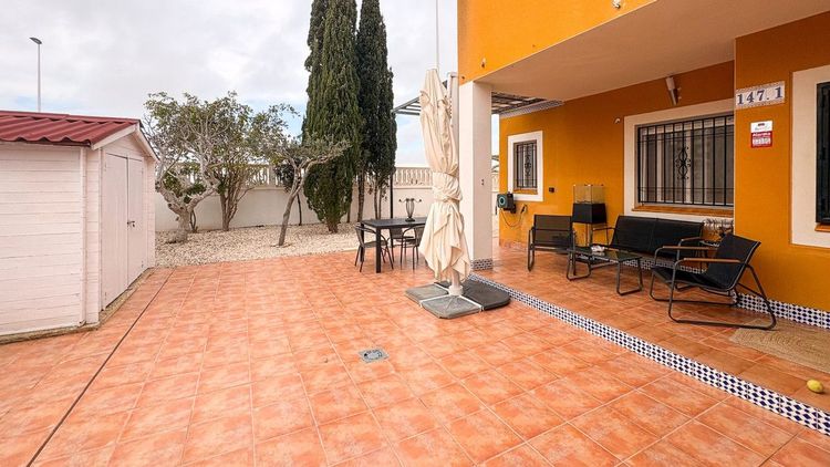 House | Resale in Arenales del Sol in Arenales del Sol, Costa Blanca - Photo 2