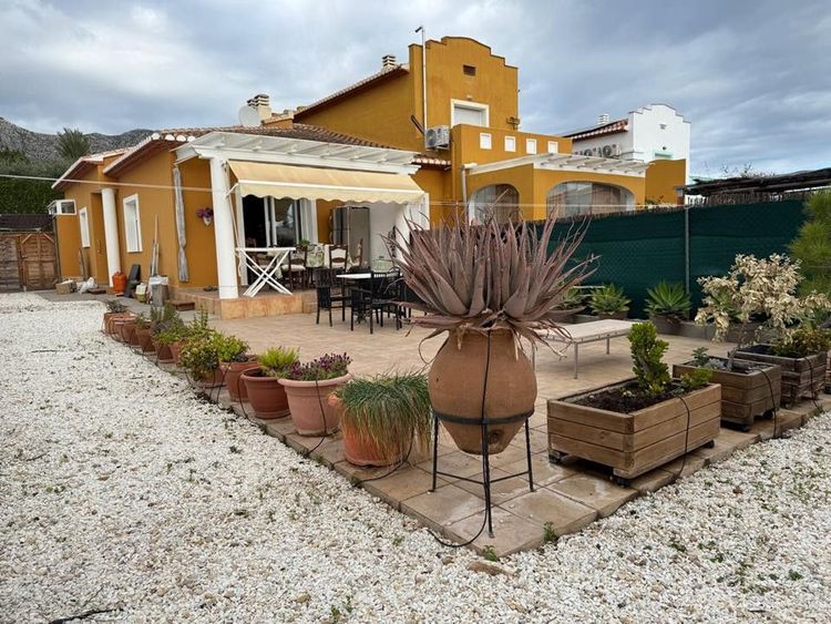 House | Resale in Beniarbeig in Costa Blanca - Main property photo
