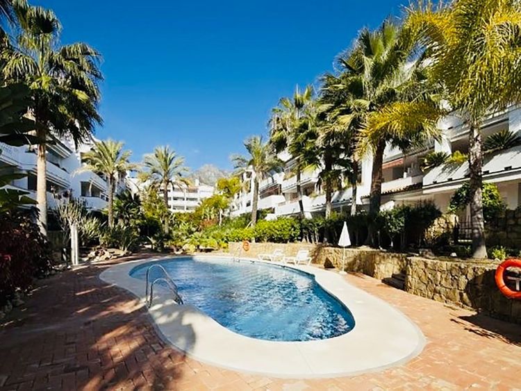 Apartment | Resale in The Golden Mile - Development photo 1