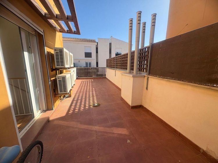 House | Resale in Las Lagunas in Las Lagunas, Costa del Sol - Photo 4
