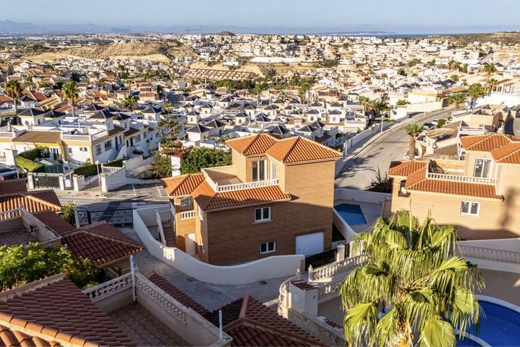 House | Resale in Rojales in Rojales, Costa Blanca - Photo 3