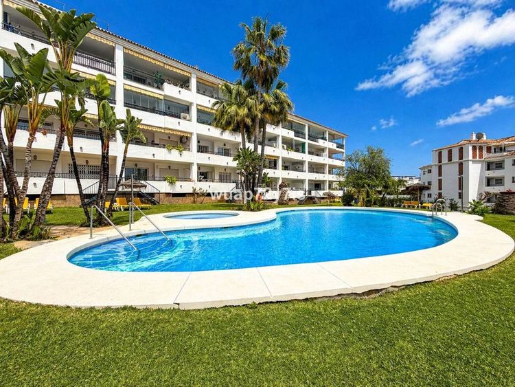 Apartment | Resale in Calahonda - Development photo 1