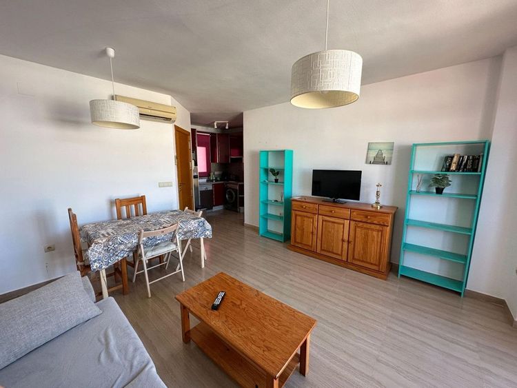 Apartment | Resale in Fuengirola in Fuengirola Others, Costa del Sol - Photo 4