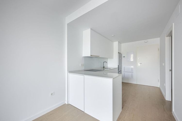 Apartment | Resale in Los Boliches in Los Boliches, Costa del Sol - Photo 5