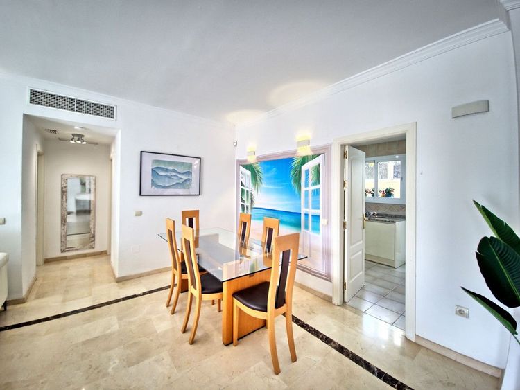 Apartment | Resale in Cabopino in Cabopino, Costa del Sol - Photo 5